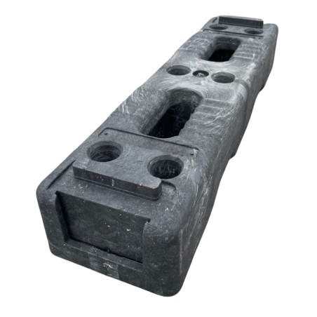 Vista de la base de obra con diferentes perforaciones PVC 16 Kg