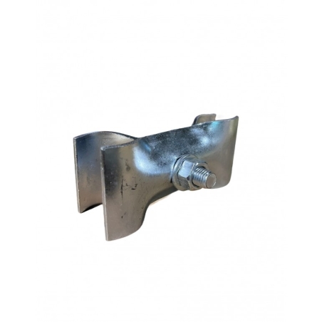 Vista general de la abrazadera para valla de malla