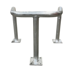 Vista frontal del estribo de protección 600 mm